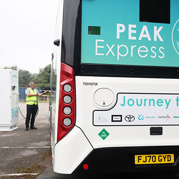 Hydrogen bus trial for Peak District National Park (UK)